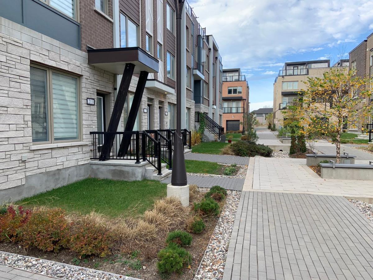 אוטווה Wateridge Luxury Condos מראה חיצוני תמונה