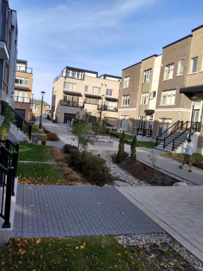 אוטווה Wateridge Luxury Condos מראה חיצוני תמונה