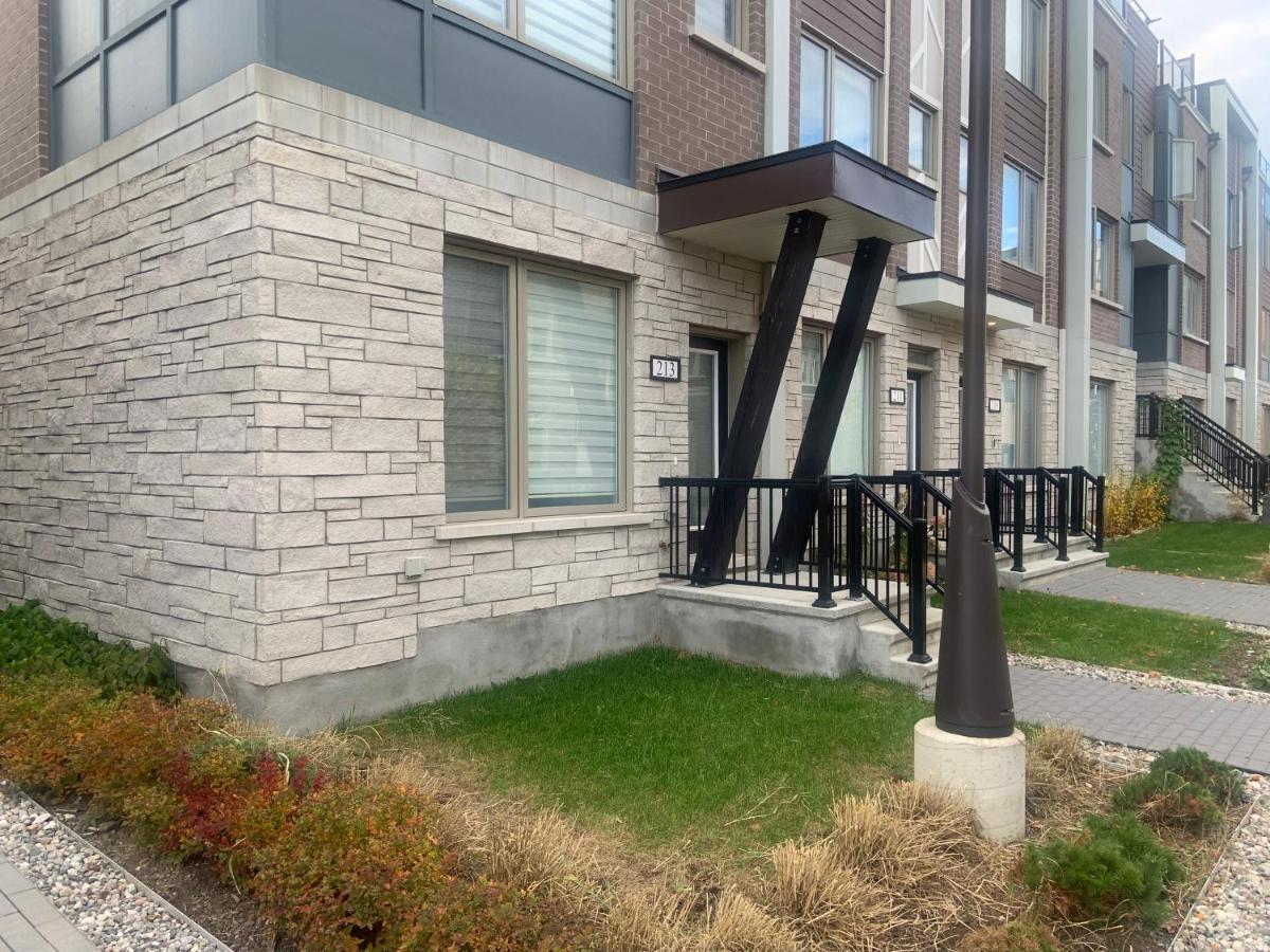 אוטווה Wateridge Luxury Condos מראה חיצוני תמונה